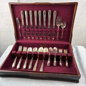 52 Pcs Set William Wm Rogers IS Silver Plated Flatware Silverware Historical